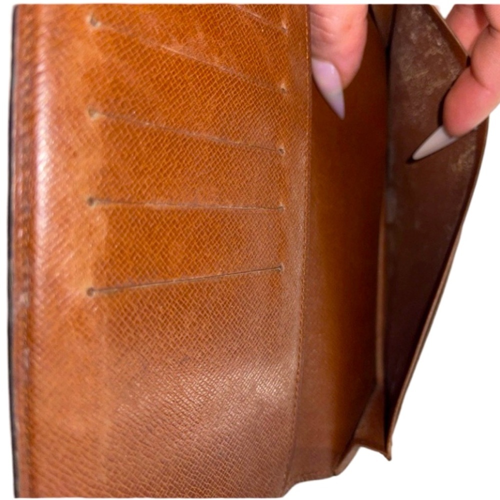 Louis Vuitton Monogram Porte
Cartes Brazza Credit Yen Bifold Long Wallet Unisex - Picture 9 of 14
